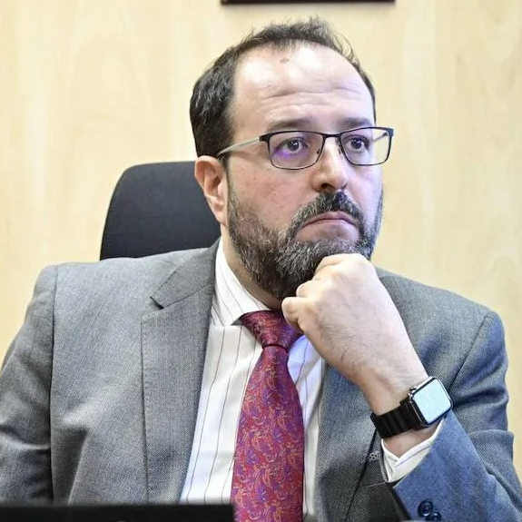 speaker-photo