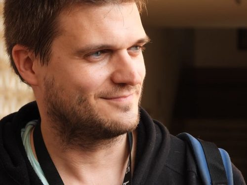 52524342480 d398730f2c c