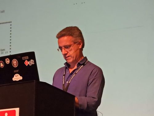 52524342985 6353d835d2 c