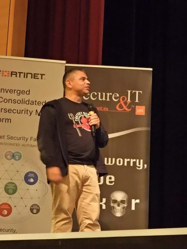 52527543287 eb69800948 c