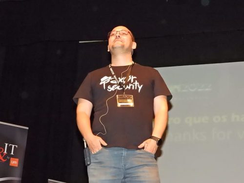 52528002541 7dc83f9f84 c (1)