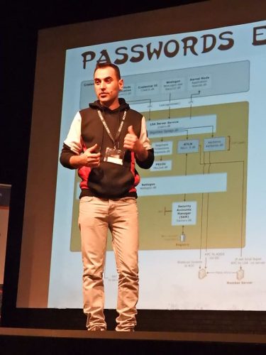 52528005551 c60240cf0b c