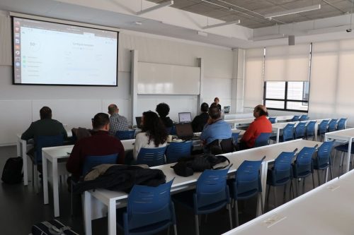 img 2489 49156902941 l